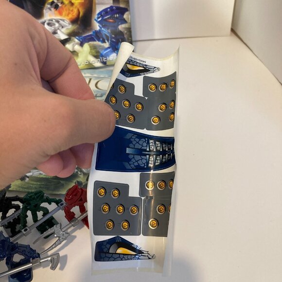 LEGO Bionicle 8769 Visorak's Gate Toa Hordika Near Complete Set + Box + Manual - Picture 4 of 13